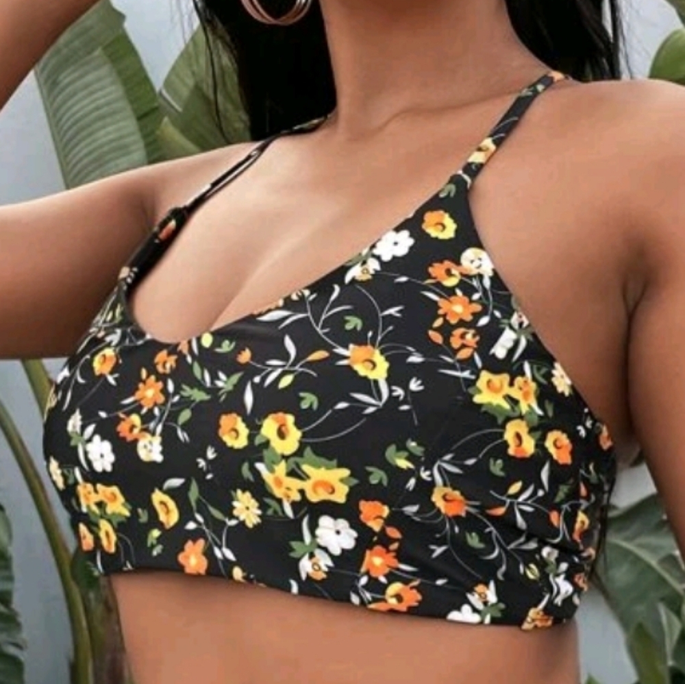 Floral bikini top